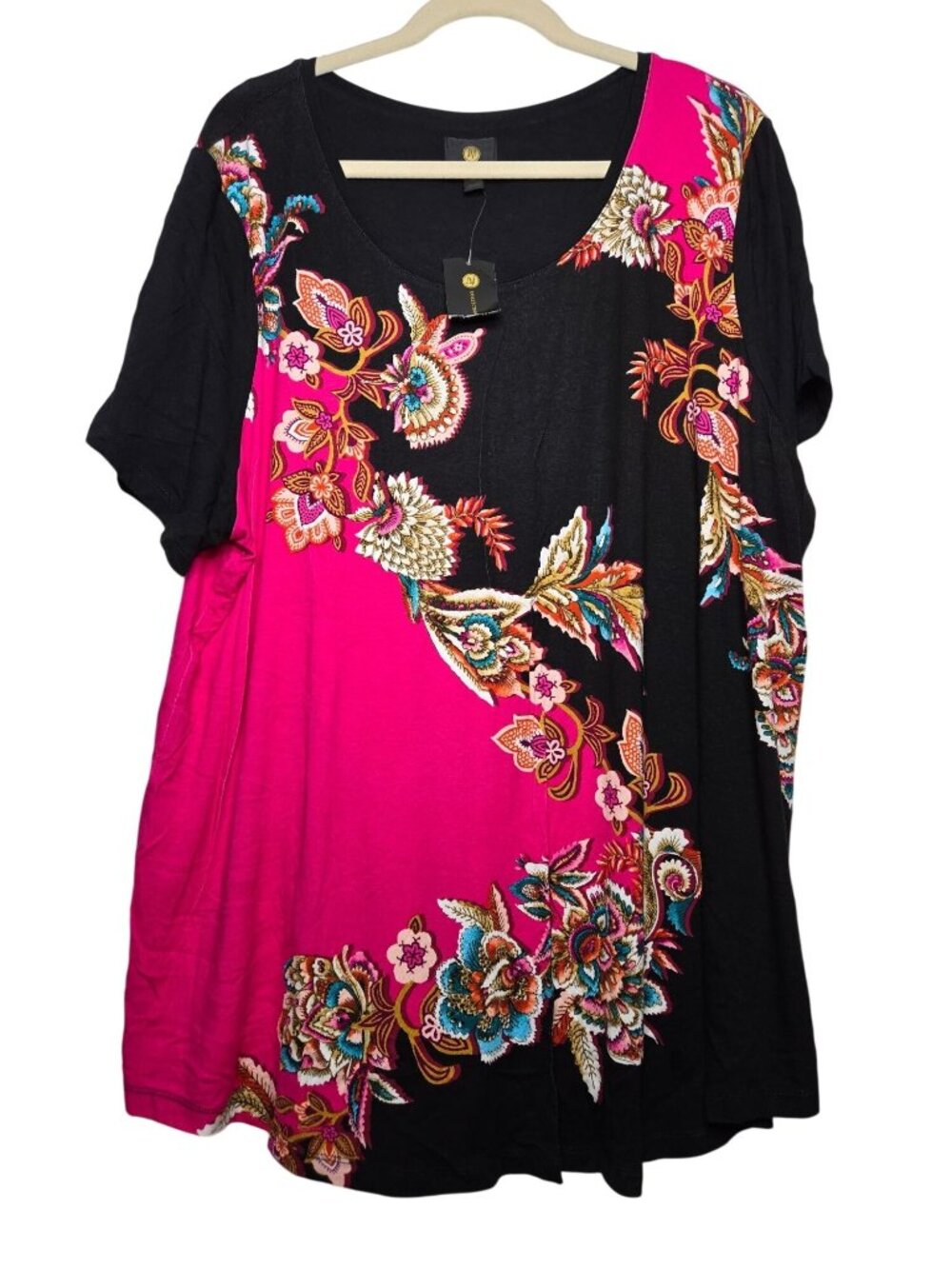 JM Collection NWT, scoop neck, tunic top, asymmetrical design, short sleeve, flo